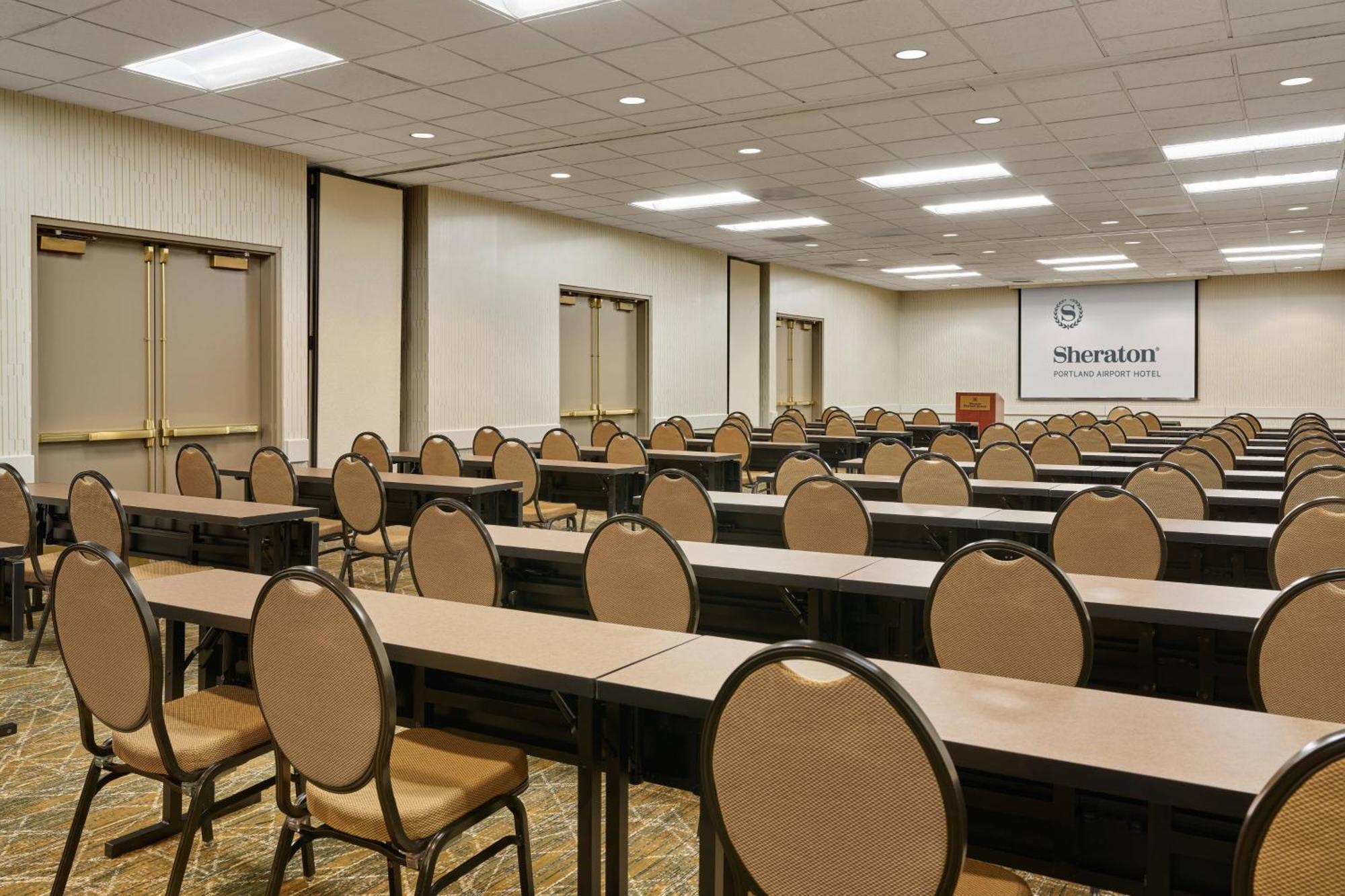 Sheraton Portland Airport Hotel Экстерьер фото